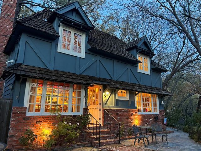 28972 North Shore Road, Lake Arrowhead, CA 92352