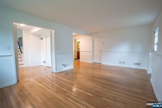 338 Main Street, New Milford, NJ 07646