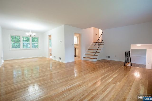 338 Main Street, New Milford, NJ 07646