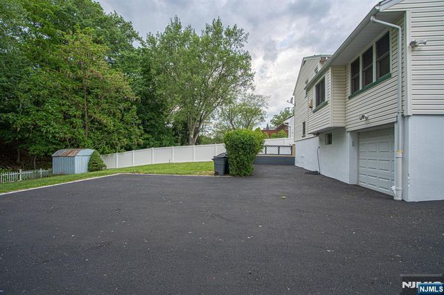 338 Main Street, New Milford, NJ 07646