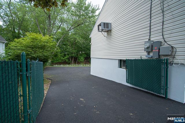 338 Main Street, New Milford, NJ 07646