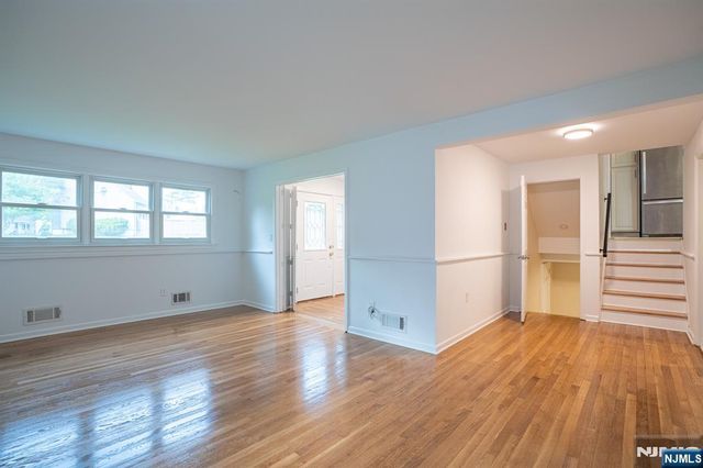338 Main Street, New Milford, NJ 07646