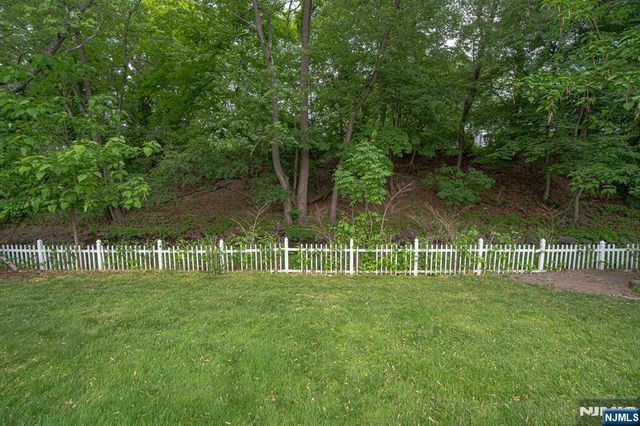338 Main Street, New Milford, NJ 07646