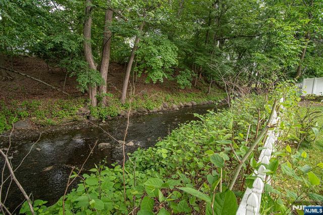 338 Main Street, New Milford, NJ 07646