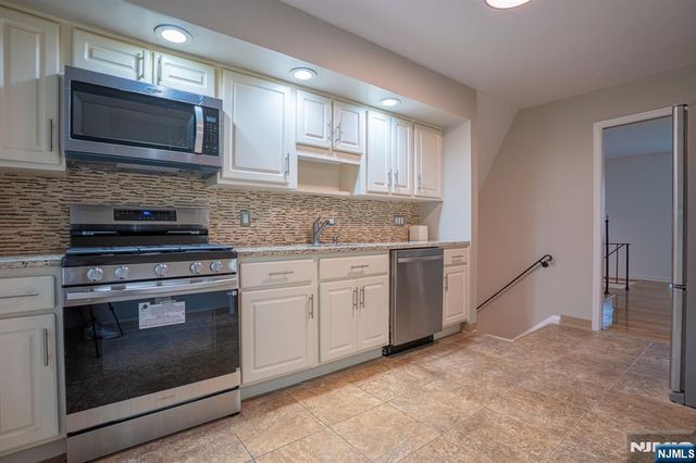 338 Main Street, New Milford, NJ 07646