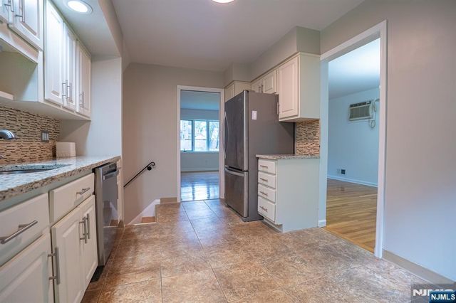 338 Main Street, New Milford, NJ 07646