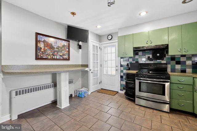 316 E WALNUT ST, Perkasie, PA 18944