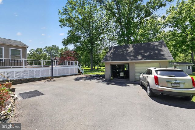 316 E WALNUT ST, Perkasie, PA 18944