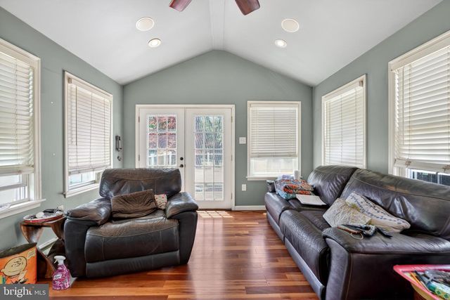 316 E WALNUT ST, Perkasie, PA 18944