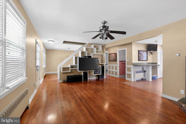 316 E WALNUT ST, Perkasie, PA 18944