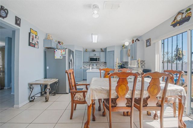 6 ALICANTE COURT, Kissimmee, FL 34758