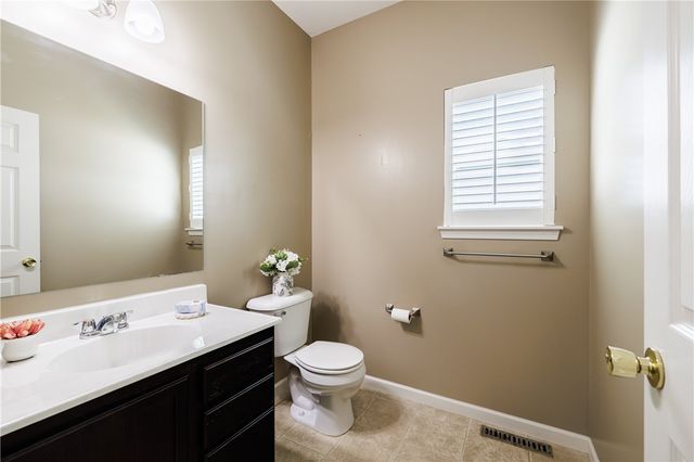 5 Brentford Terrace, Greece, NY 14612