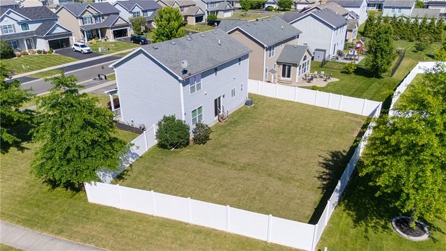 5 Brentford Terrace, Greece, NY 14612