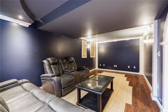 5 Brentford Terrace, Greece, NY 14612