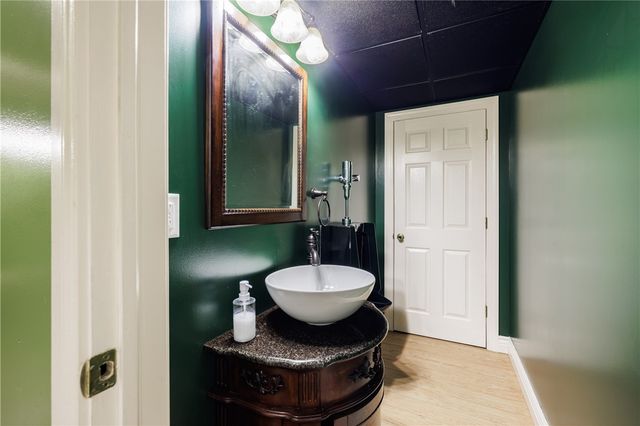 5 Brentford Terrace, Greece, NY 14612