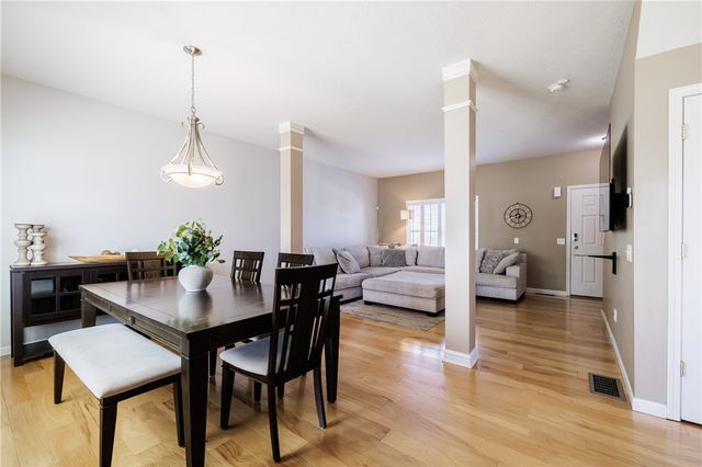 5 Brentford Terrace, Greece, NY 14612