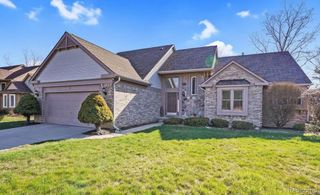 24606 Ridgeview Drive, Farmington Hills, MI 48336