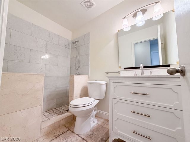 8032 Tailwind Avenue, Las Vegas, NV 89131