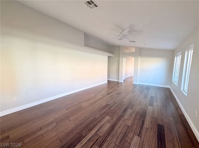 8032 Tailwind Avenue, Las Vegas, NV 89131