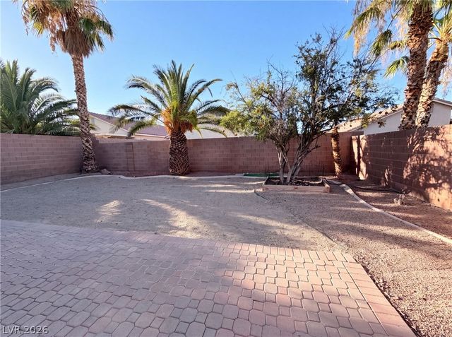8032 Tailwind Avenue, Las Vegas, NV 89131