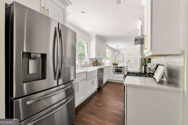 1080 Willow Bend, Roswell, GA 30075