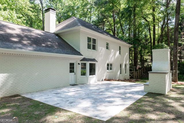 1080 Willow Bend, Roswell, GA 30075