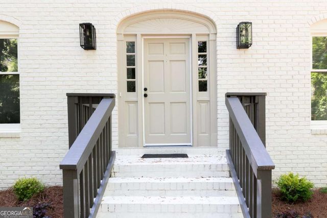 1080 Willow Bend, Roswell, GA 30075