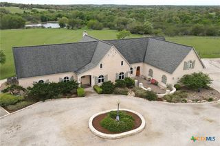 5904 Old Yoakum Road, Cuero, TX 77954