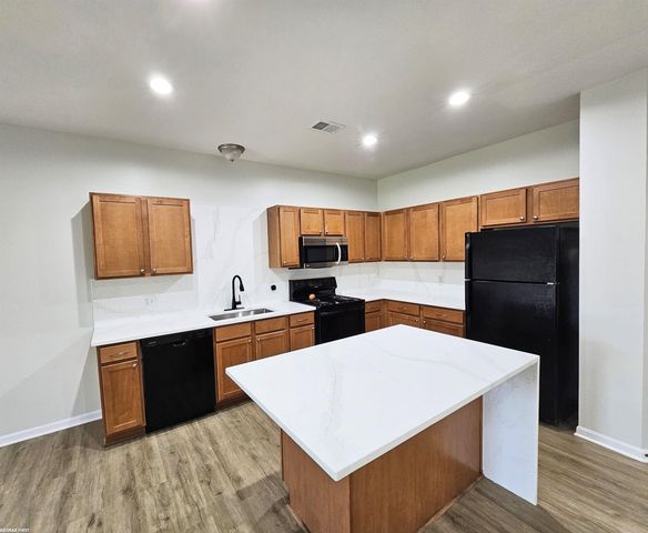 7867 24 Mile Road, Utica, MI 48316