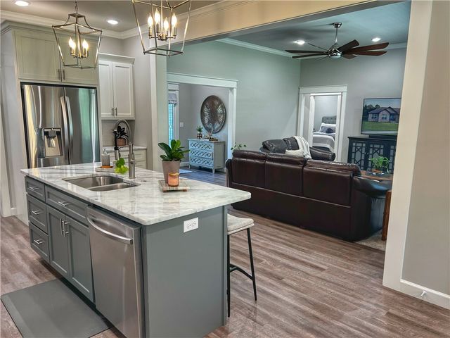 1813 Janie Francis Lane, Russellville, AR 72801