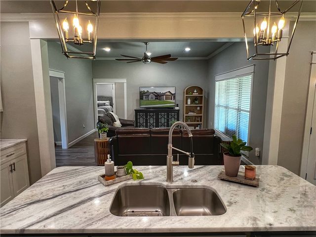 1813 Janie Francis Lane, Russellville, AR 72801