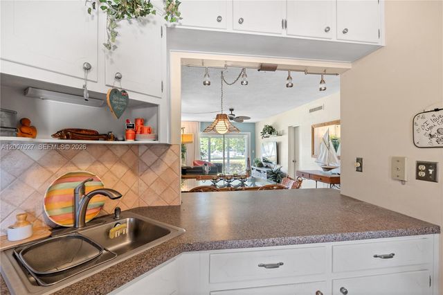 900 SW 12th St 108, Fort Lauderdale, FL 33315