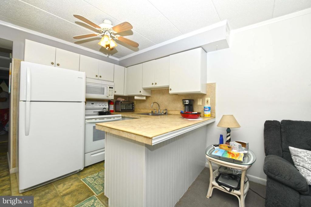Image 14 of property listing at 18 69TH ST #2, Ocean City, MD 21842