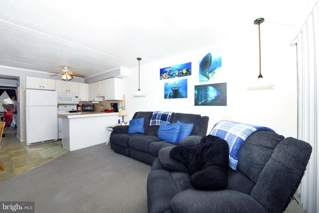 Image 15 of property listing at 18 69TH ST #2, Ocean City, MD 21842
