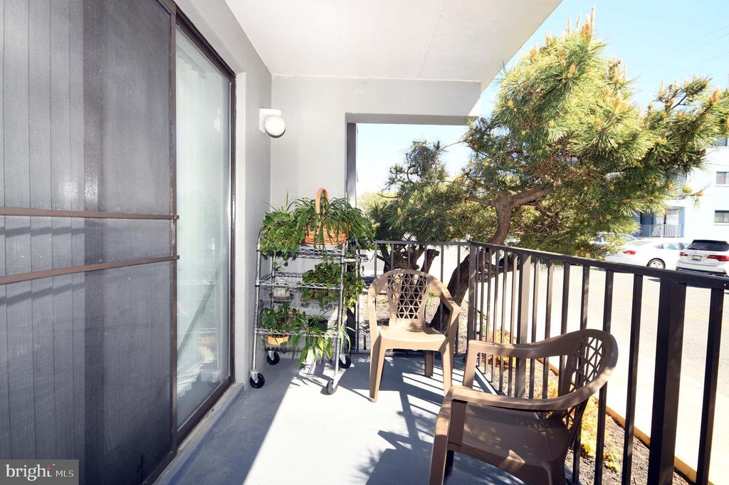 Image 4 of property listing at 18 69TH ST #2, Ocean City, MD 21842