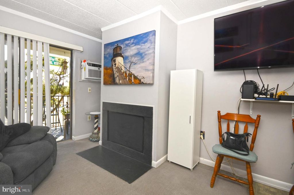 Image 5 of property listing at 18 69TH ST #2, Ocean City, MD 21842