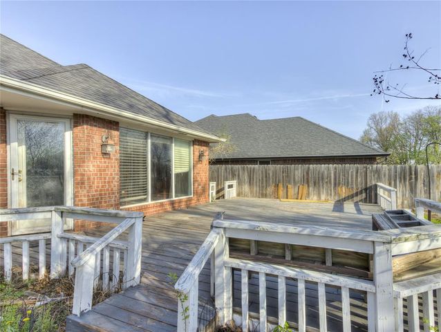 307 Club House Drive, Shawnee, OK 74801