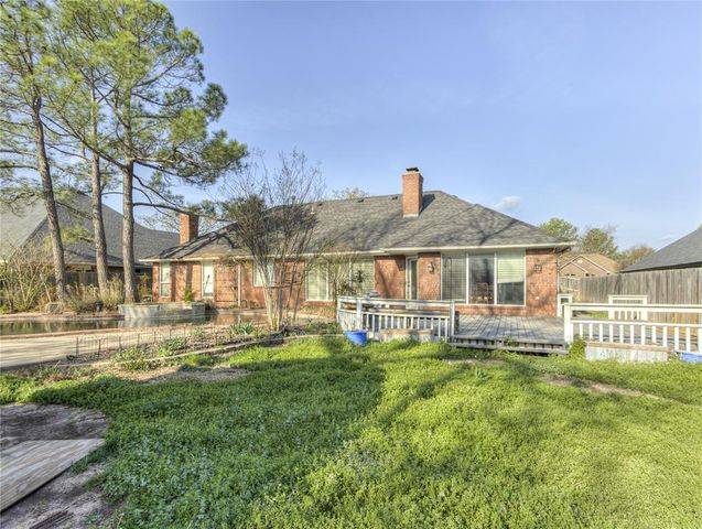 307 Club House Drive, Shawnee, OK 74801