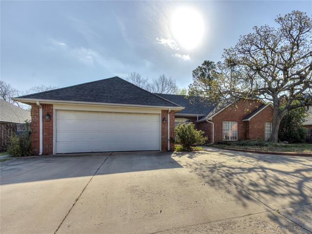 307 Club House Drive, Shawnee, OK 74801