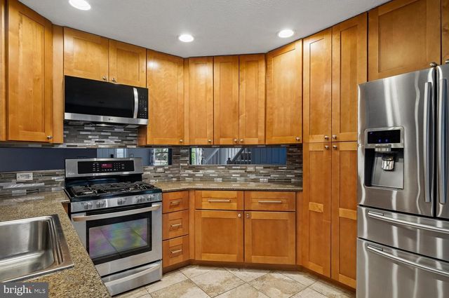 998 MILES CT, Arnold, MD 21012