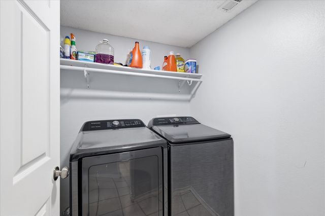 2211 Cromwell Drive, Arlington, TX 76018