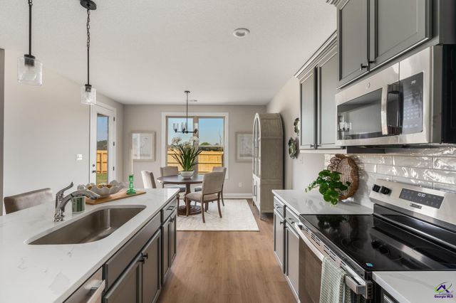 211 Farmland Circle, Perry, GA 31069