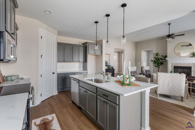 211 Farmland Circle, Perry, GA 31069