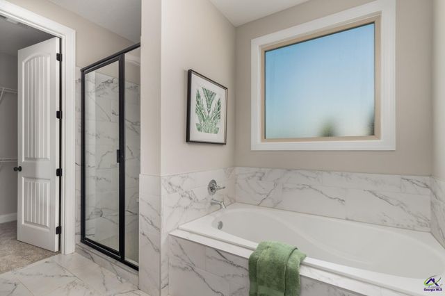 211 Farmland Circle, Perry, GA 31069