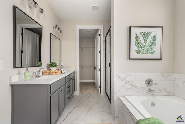 211 Farmland Circle, Perry, GA 31069