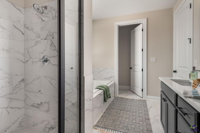 211 Farmland Circle, Perry, GA 31069