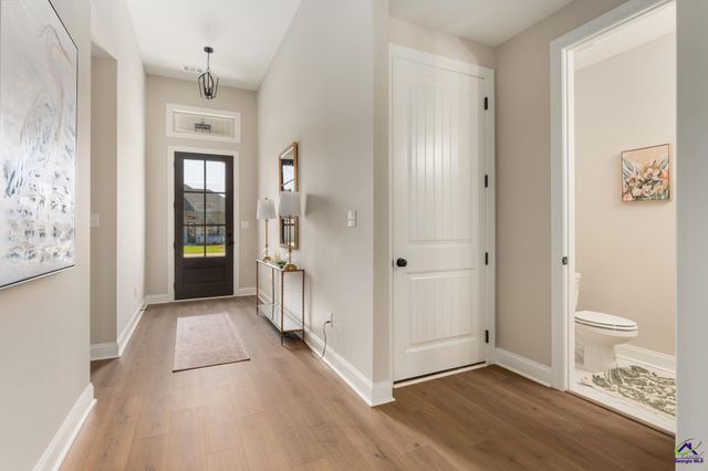 211 Farmland Circle, Perry, GA 31069