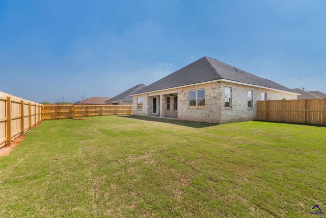 211 Farmland Circle, Perry, GA 31069