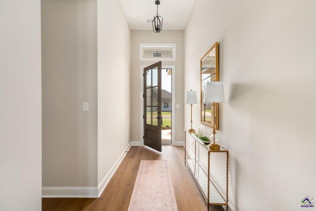 211 Farmland Circle, Perry, GA 31069