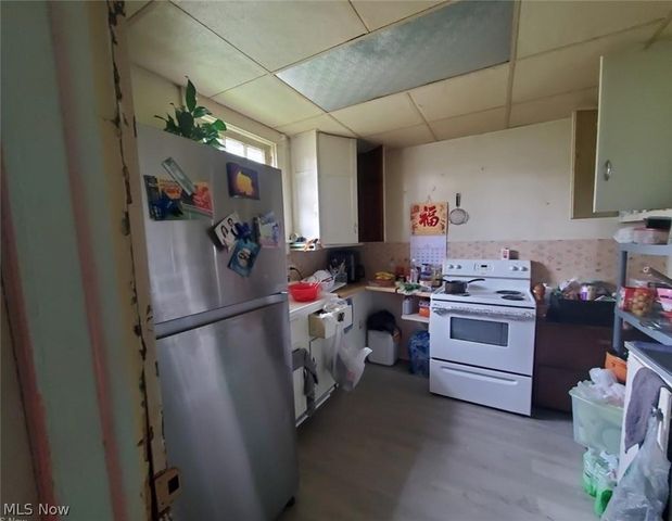 404 York Avenue NW, Warren, OH 44485